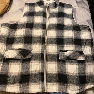 Cute plaid black and white vest brand new with tag
